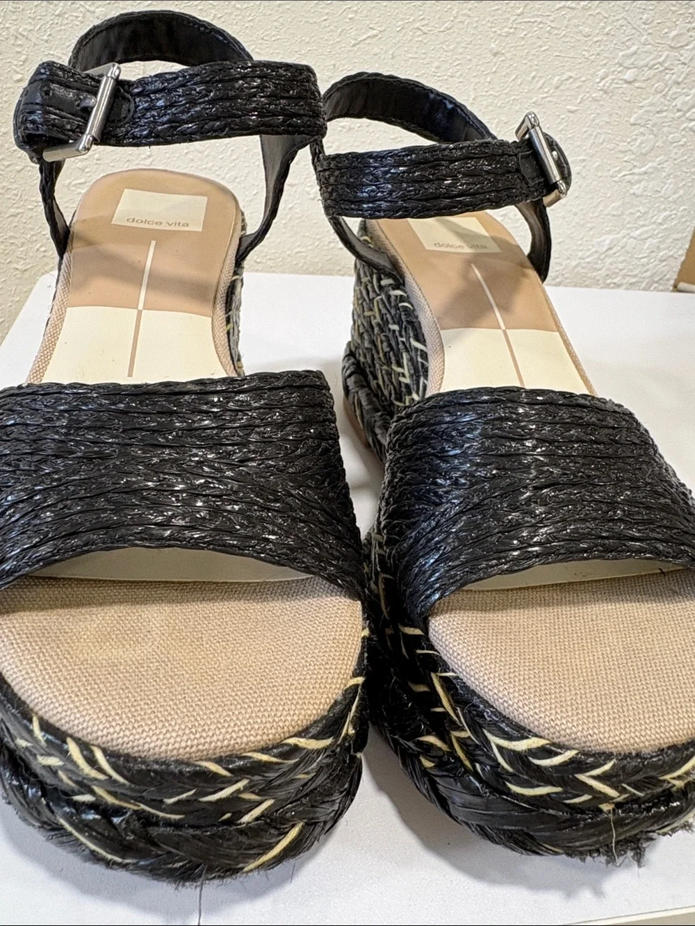 Dolce Vita step into